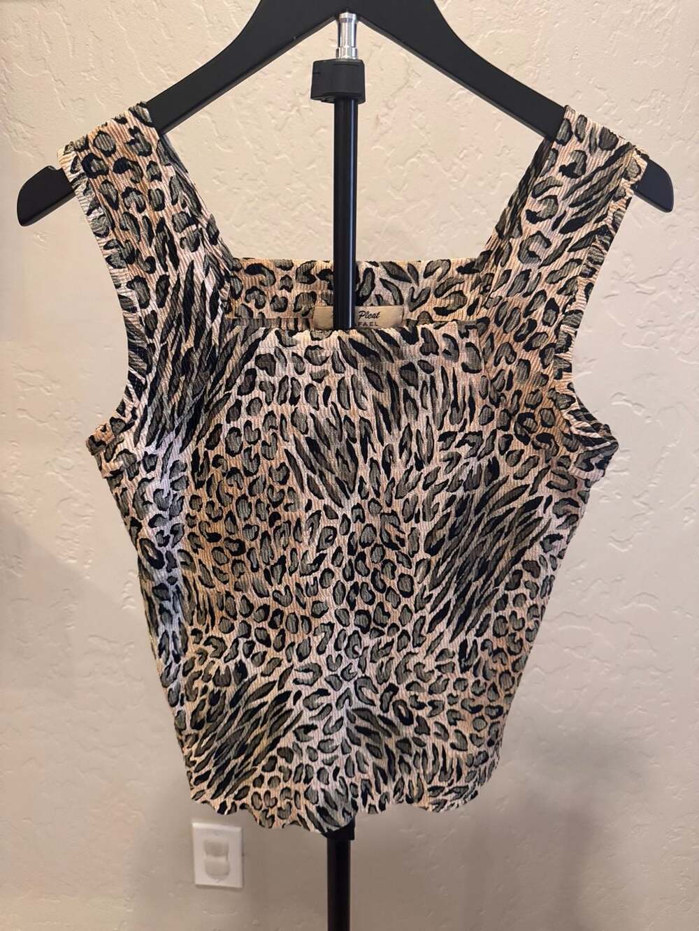 Pleat Pleat by Rafael Women's Leopard Print Square Neck Sleeveless Top